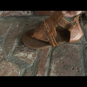Roan Sandals